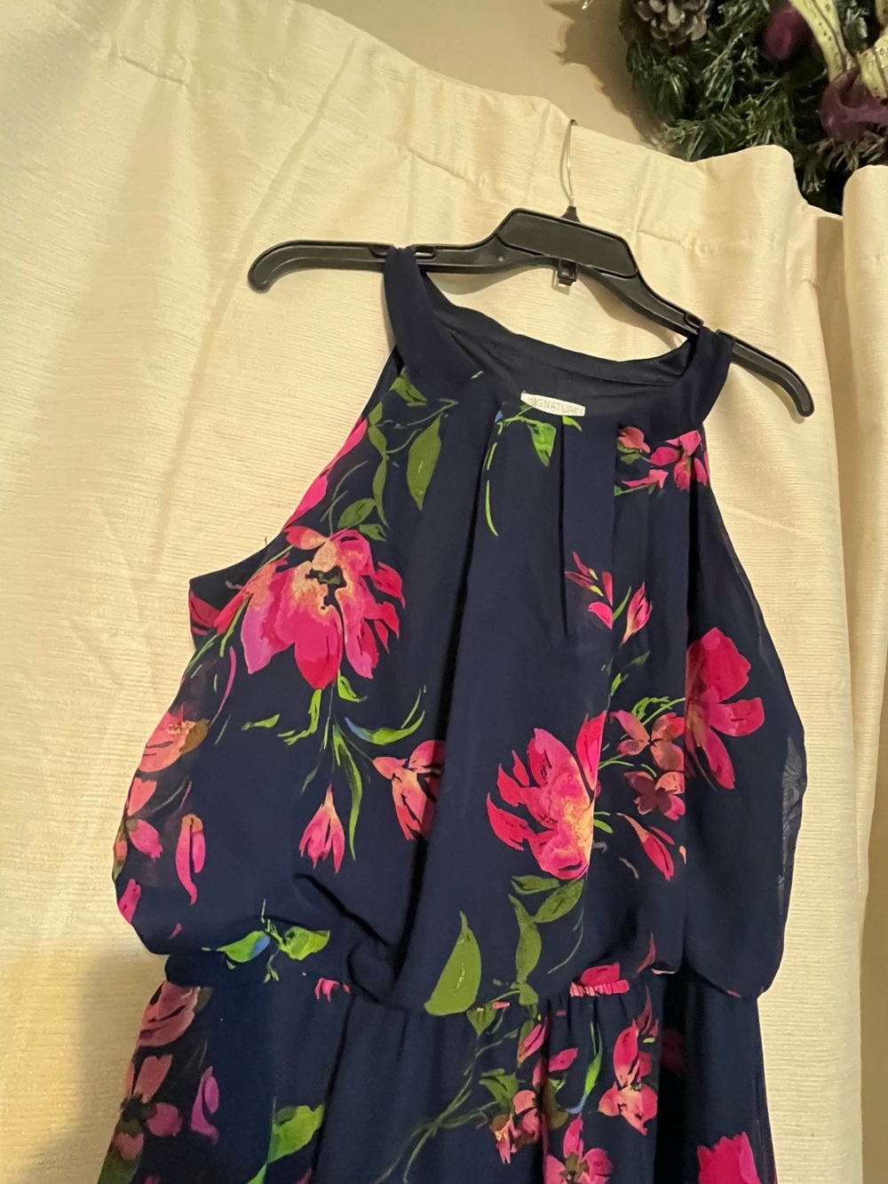 NWT size 12 Signature by Robbie Bee Halter Chiffon Floral Maxi Dress